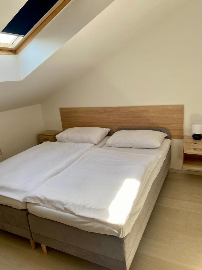 Penzion Na Hradbach Slavkov u Brna Ngoại thất bức ảnh